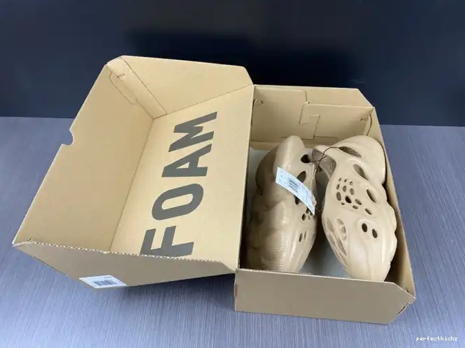 RNNR GW3354 Foam Adidas Yeezy Ochre 0604